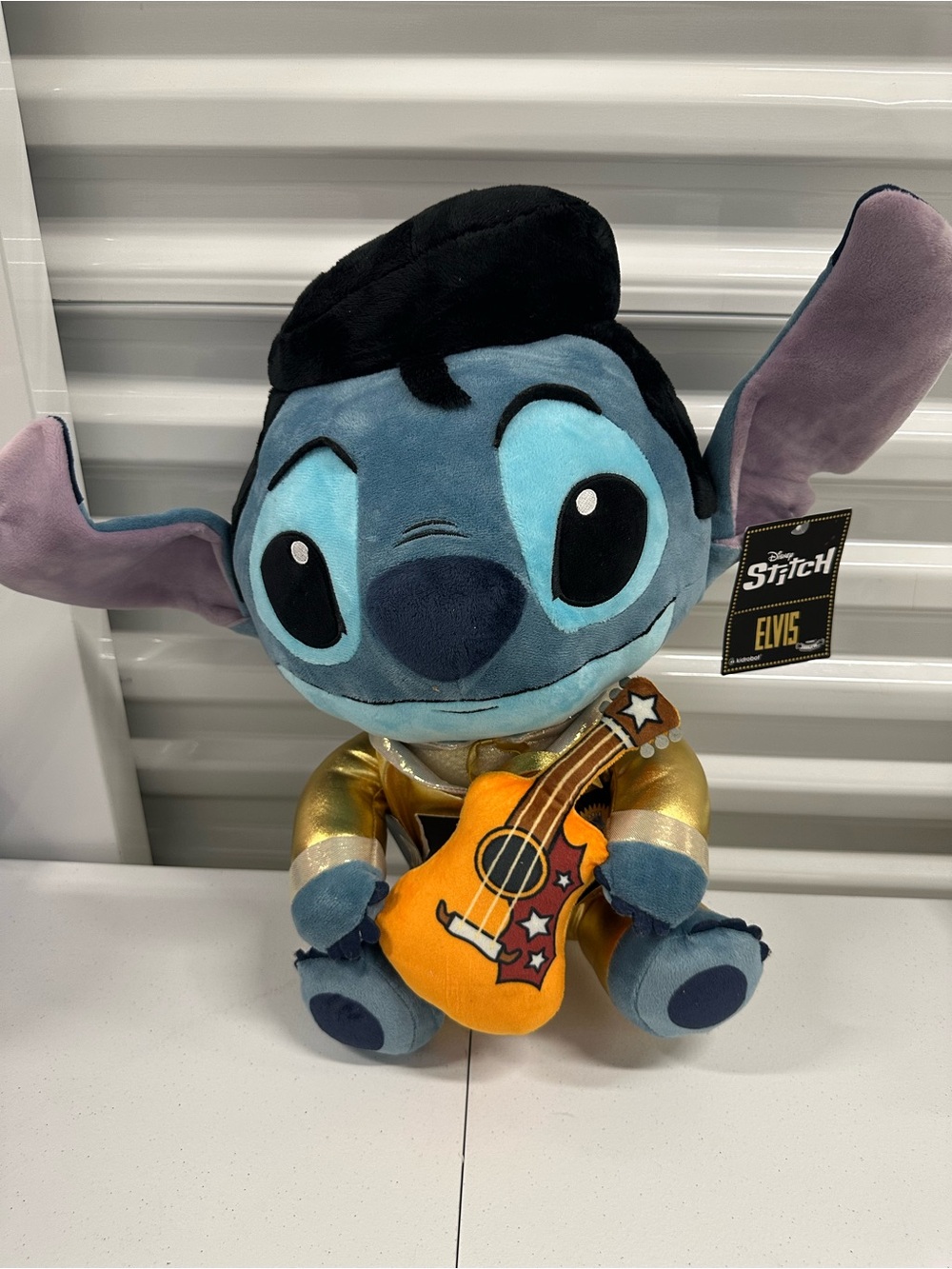 NWT Disney Stitch Gold Suit Elvis HugMe Plush with Shake Action made by Kidrobot
